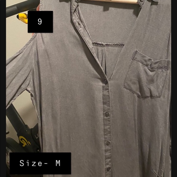 Clothes - Picture 13 of 16